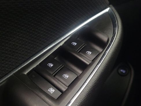 Used 2017 Chevrolet Cruze LS image 27