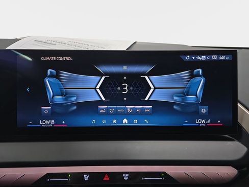 Used 2025 BMW X3 xDrive30i w/ Convenience Package image 25