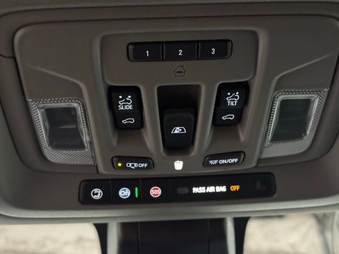 Used 2020 Chevrolet Silverado 3500 LTZ w/ LTZ Premium Package image 46