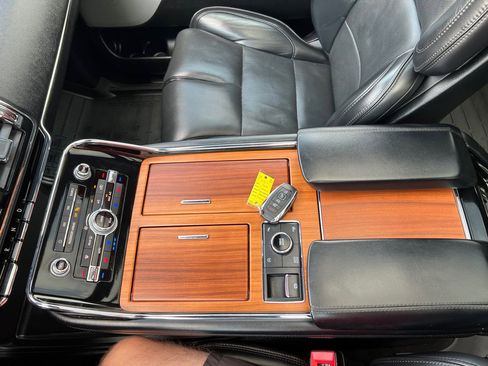 Used 2019 Lincoln Navigator L Reserve image 36