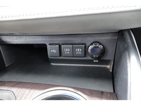 Used 2021 Toyota Highlander Platinum FWD image 47