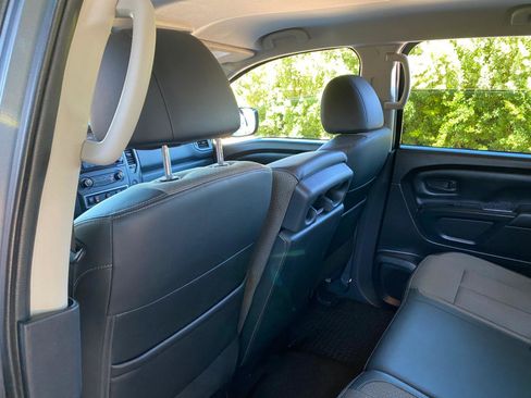 Used 2021 Nissan Titan S w/ S Utility Package RWD image 32