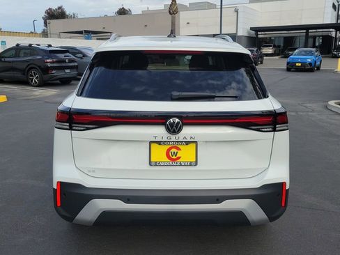 New 2026 Volkswagen Tiguan SE image 4