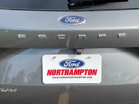 Certified 2025 Ford Escape Platinum w/ Premium Technology Package AWD/4WD image 10