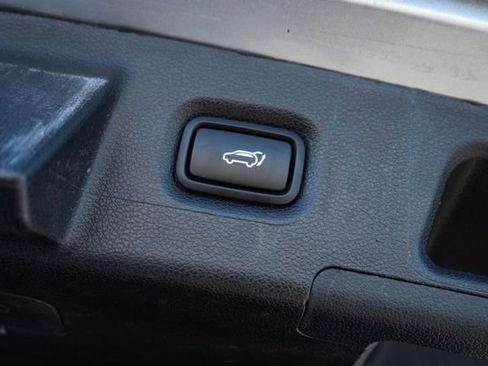 Used 2023 Hyundai Santa Fe SEL w/ Premium Package AWD/4WD image 10