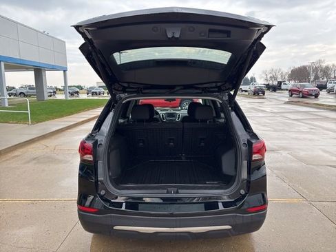 Used 2024 Chevrolet Equinox LT w/ LPO, Floor Liner Package image 17