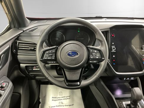 Used 2025 Subaru Forester Premium AWD/4WD image 12