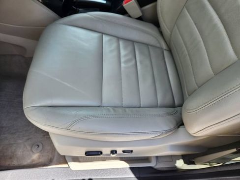 Used 2015 Ford Escape Titanium w/ Equipment Group 301A AWD/4WD image 22