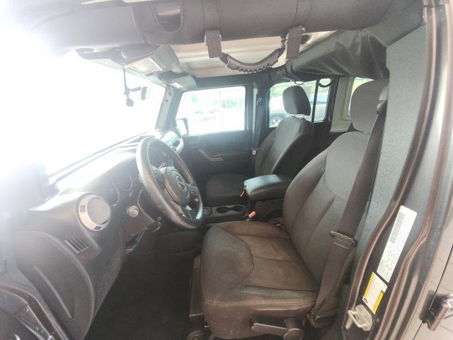 Certified 2016 Jeep Wrangler Unlimited Sport AWD/4WD image 19