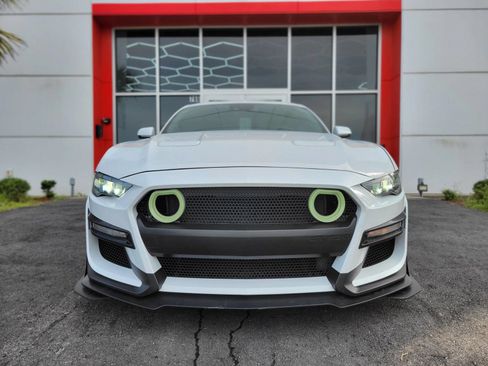 Used 2018 Ford Mustang GT Premium w/ GT Performance Package RWD image 2