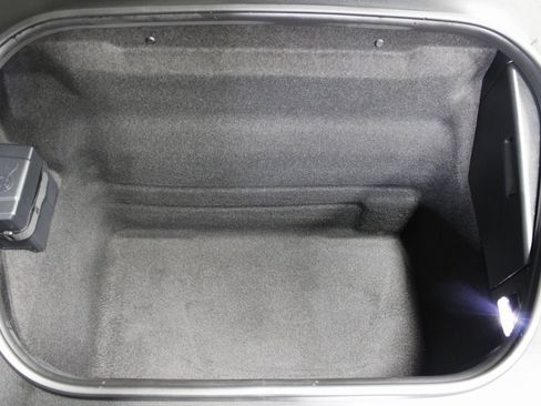 Certified 2025 Porsche 911 Carrera image 17