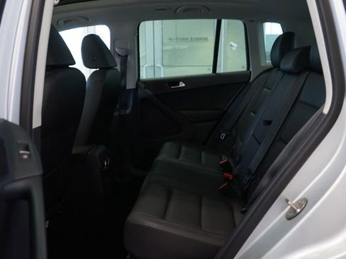 Used 2017 Volkswagen Tiguan Wolfsburg Edition image 30