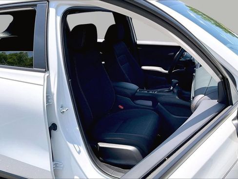 Certified 2026 Honda HR-V Sport image 19