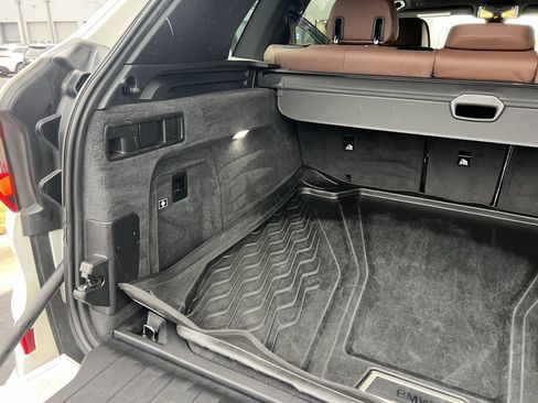 Used 2019 BMW X5 xDrive40i w/ M Sport Package image 38