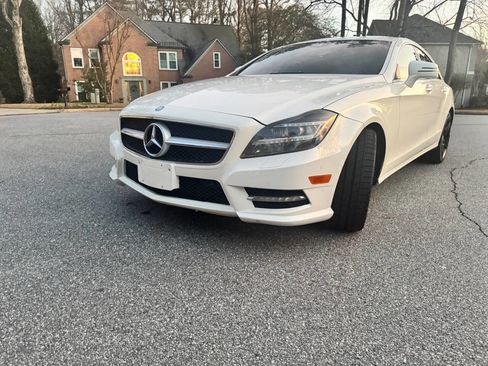 Used 2014 Mercedes-Benz CLS 550 w/ Premium 1 Package image 1