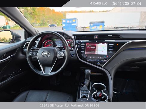 Used 2018 Toyota Camry XSE w/ Driver Assist Package FWD image 12