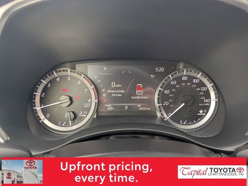 Used 2023 Toyota Highlander XLE image 19