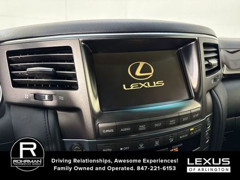 Used 2011 Lexus LX 570 4WD w/ Luxury Pkg image 7