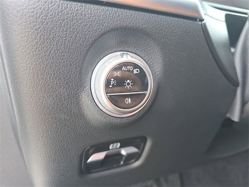 Used 2025 Mercedes-Benz C 300 C 300 image 29