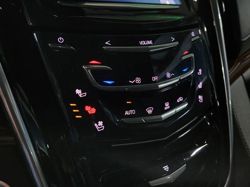 Used 2020 Cadillac Escalade Luxury image 41