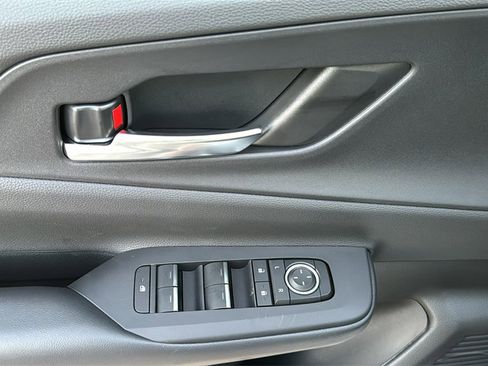 New 2026 Toyota Prius Plug-In Hybrid image 15