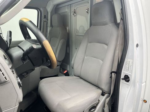 Used 2022 Ford E-350 and Econoline 350 Super Duty w/ Power Windows & Locks Group RWD image 8