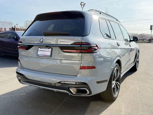 Used 2023 BMW X7 xDrive40i w/ M Sport Package image 5