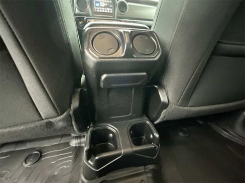 Used 2022 Jeep Wrangler Unlimited Sport image 15