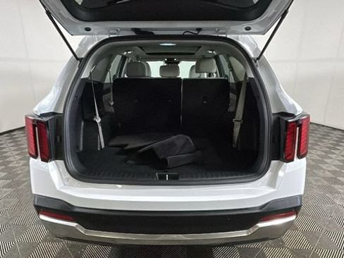 Used 2025 Kia Sorento S w/ Panoramic Sunroof Package FWD image 28
