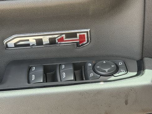 Used 2024 GMC Sierra 1500 AT4 w/ Technology Package AWD/4WD image 28