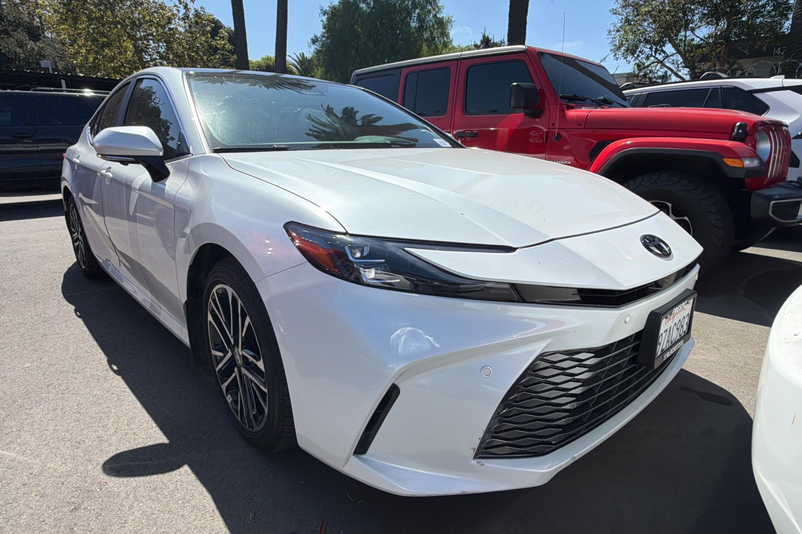 Used 2026 Toyota Camry XLE w/ Premium Plus Package FWD image 2