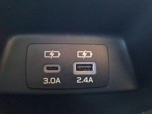 Used 2024 Subaru Crosstrek 2.0i Premium image 21