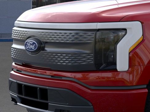 New 2025 Ford F150 Lightning XLT AWD/4WD image 18