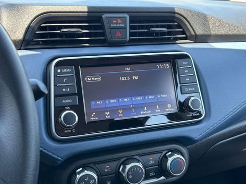 Used 2025 Nissan Versa SV FWD image 20