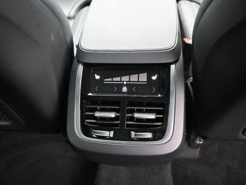 Used 2023 Volvo XC90 B6 Ultimate AWD/4WD image 35