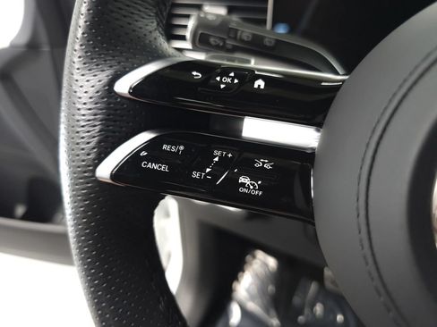 Used 2025 Mercedes-Benz GLS 450 4MATIC w/ AMG Line Exterior image 11