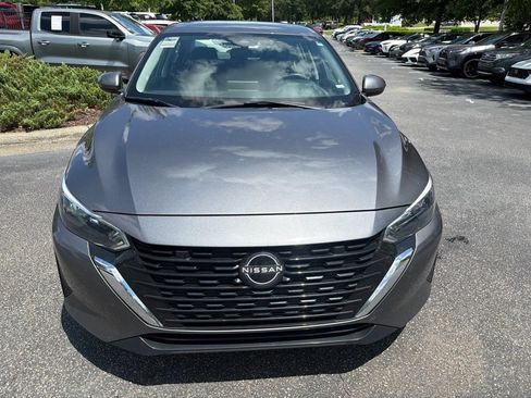 Used 2025 Nissan Sentra SV FWD image 3