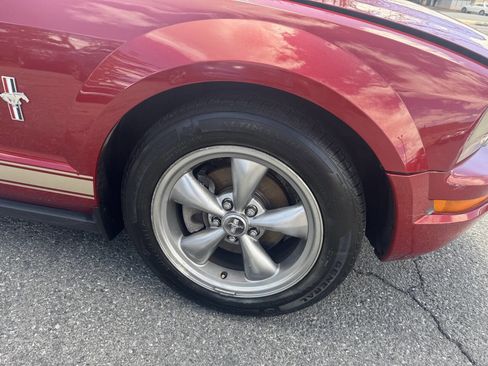 Used 2008 Ford Mustang V6 Deluxe 2dr Fastback image 22