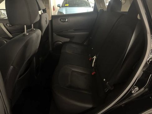 Used 2015 Nissan Rogue S w/ Convenience Package AWD/4WD image 25
