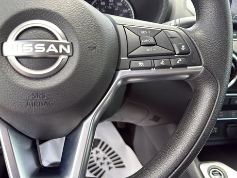 Used 2024 Nissan Sentra SV FWD image 16