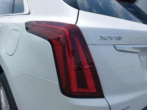 Used 2025 Cadillac XT5 Luxury w/ LPO, Floor Liner Package AWD/4WD image 36