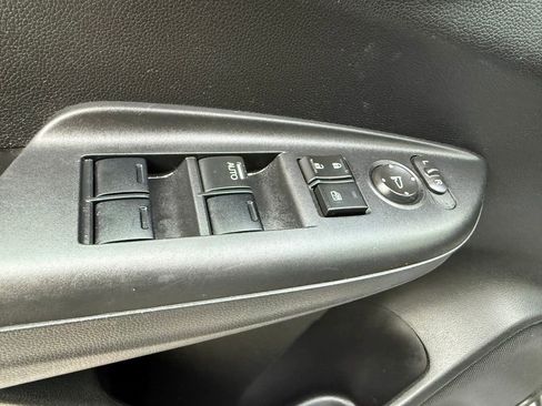 Used 2015 Honda Fit EX image 9