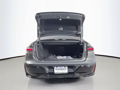 New 2026 BMW 750e xDrive AWD/4WD image 50