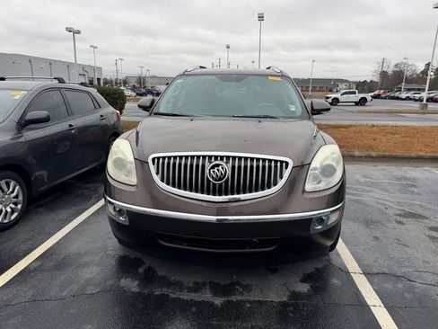 Used 2010 Buick Enclave CX w/ Driver Confidence Package image 3