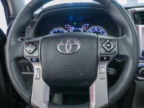 Used 2022 Toyota 4Runner Limited AWD/4WD image 19