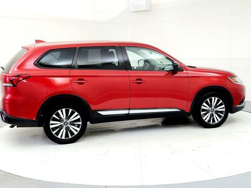 Used 2019 Mitsubishi Outlander ES AWD/4WD image 6