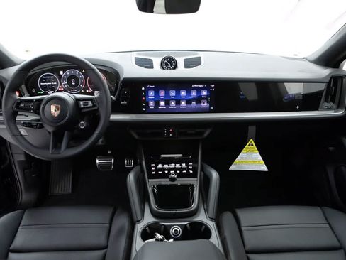 Certified 2026 Porsche Cayenne S AWD/4WD image 13