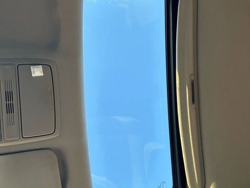 Used 2015 Honda Crosstour EX-L image 25