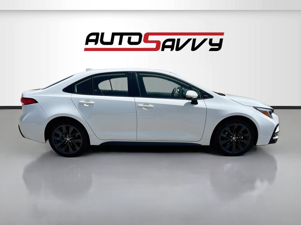 Used 2024 Toyota Corolla SE FWD image 8