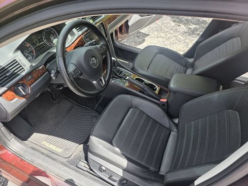 Used 2013 Volkswagen Passat 2.5 SEL Premium FWD image 10